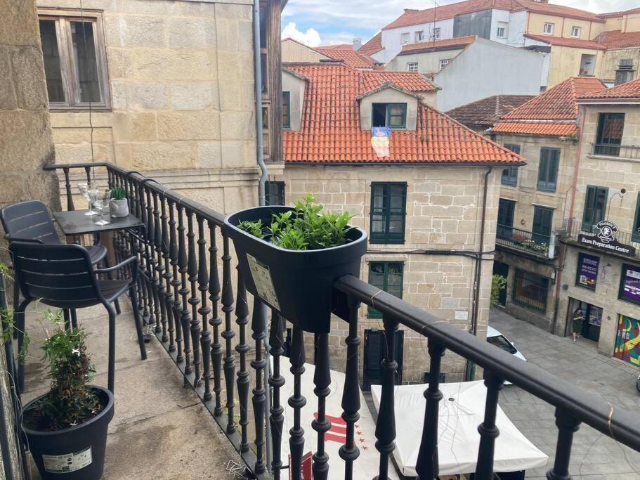 Hyp - A Casa Do Correo Vello - O Balcon Apartment Pontevedra Exterior photo